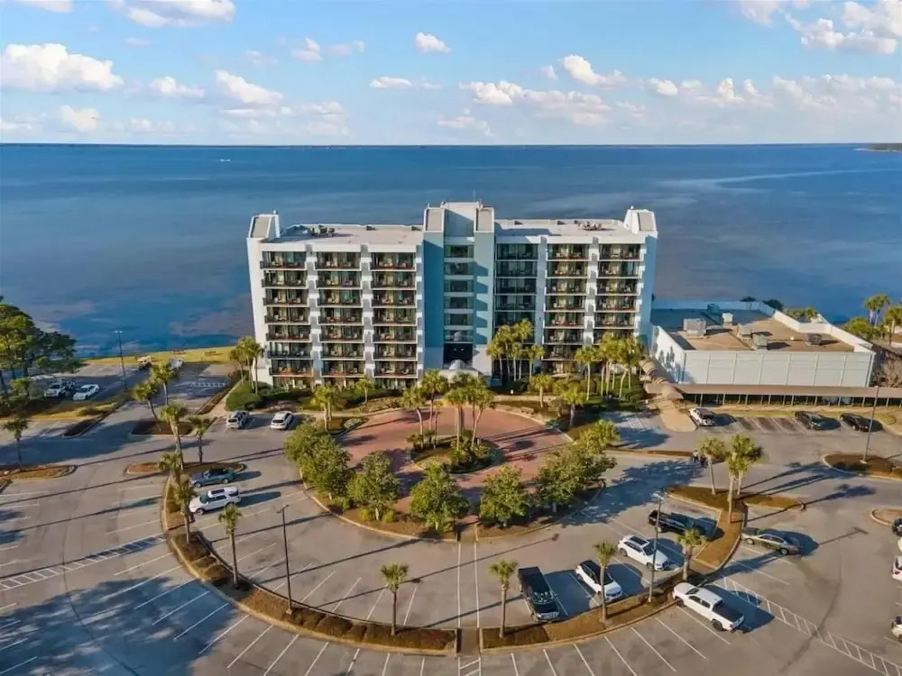Bayside Inn 6282