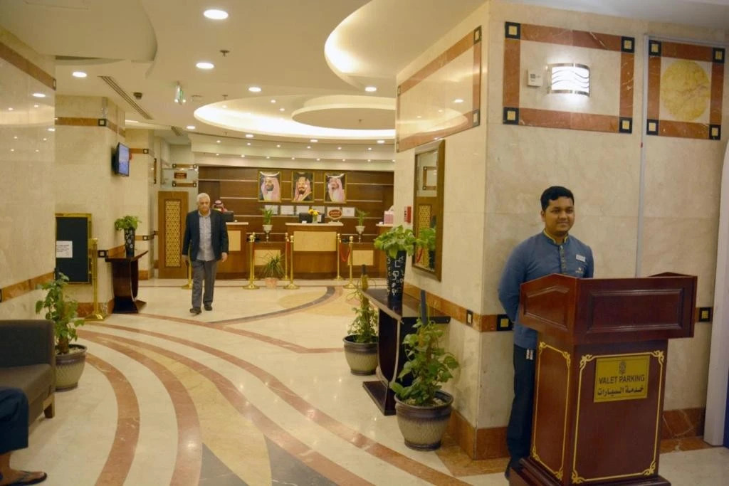 Nozol Royal Hotel