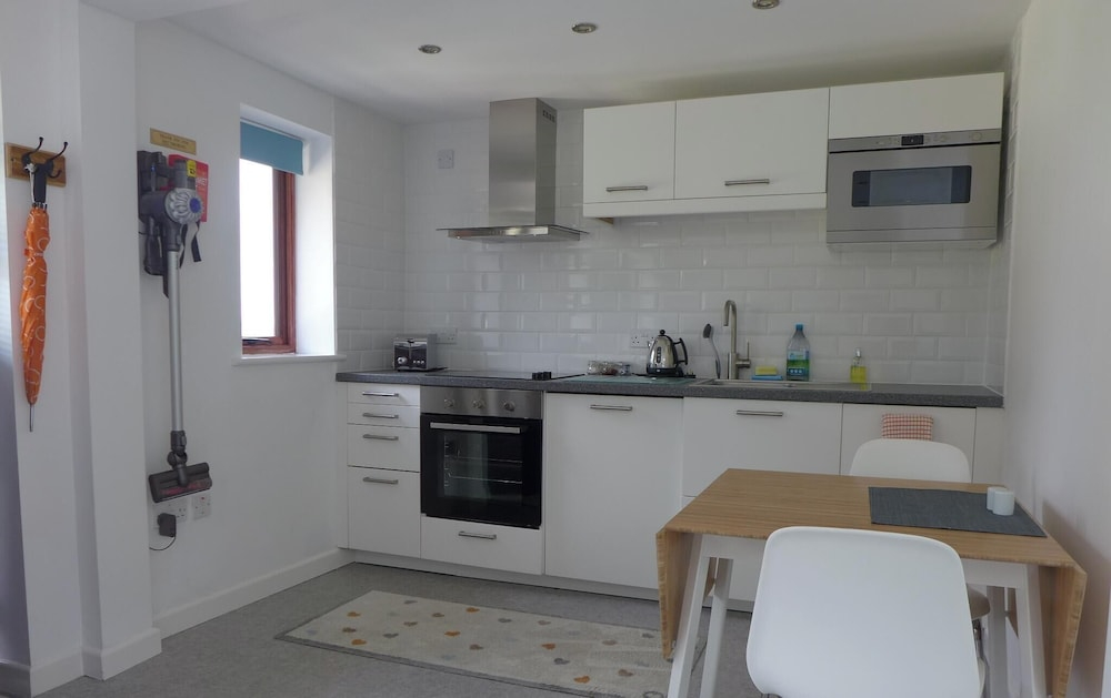 The Rock self-catering holiday cottage and garden lodges