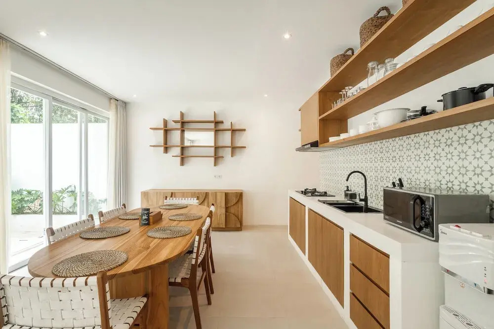AKA Cemagi Townhouse
