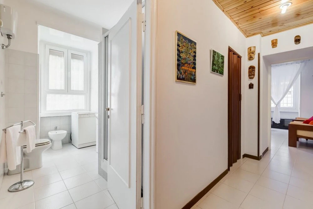 Nice and Bright 2 Beds Flat Near San Giovanni