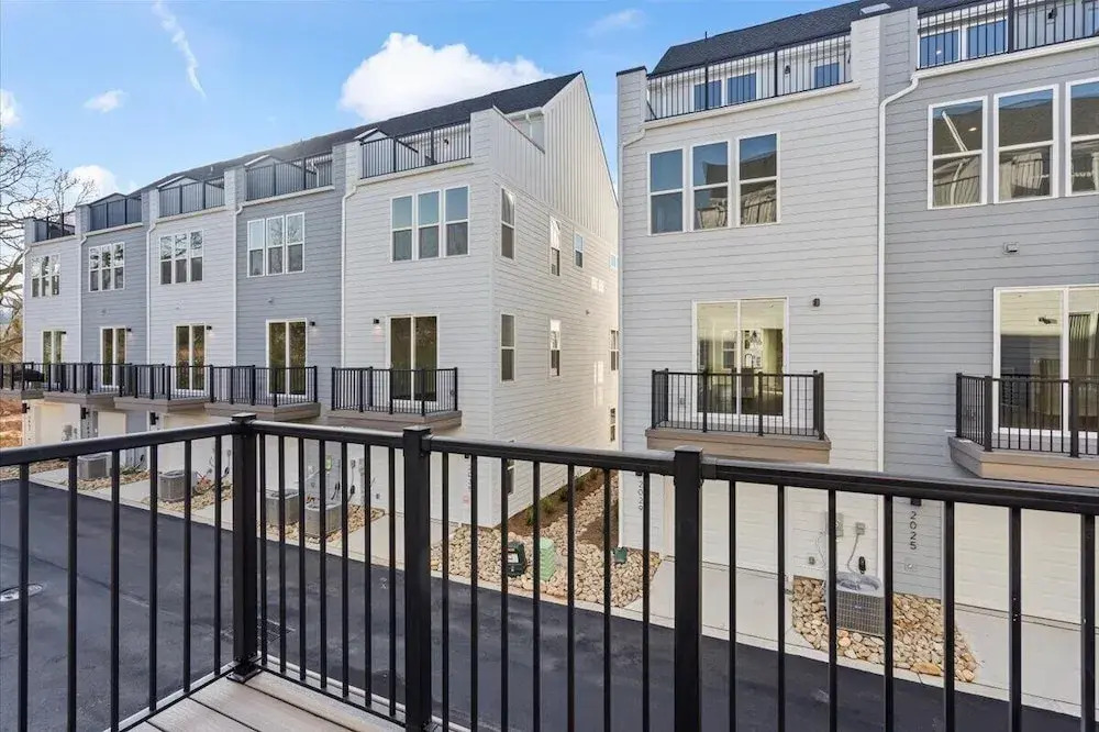 Luxe King 4BR Townhouse in Uptown CLT