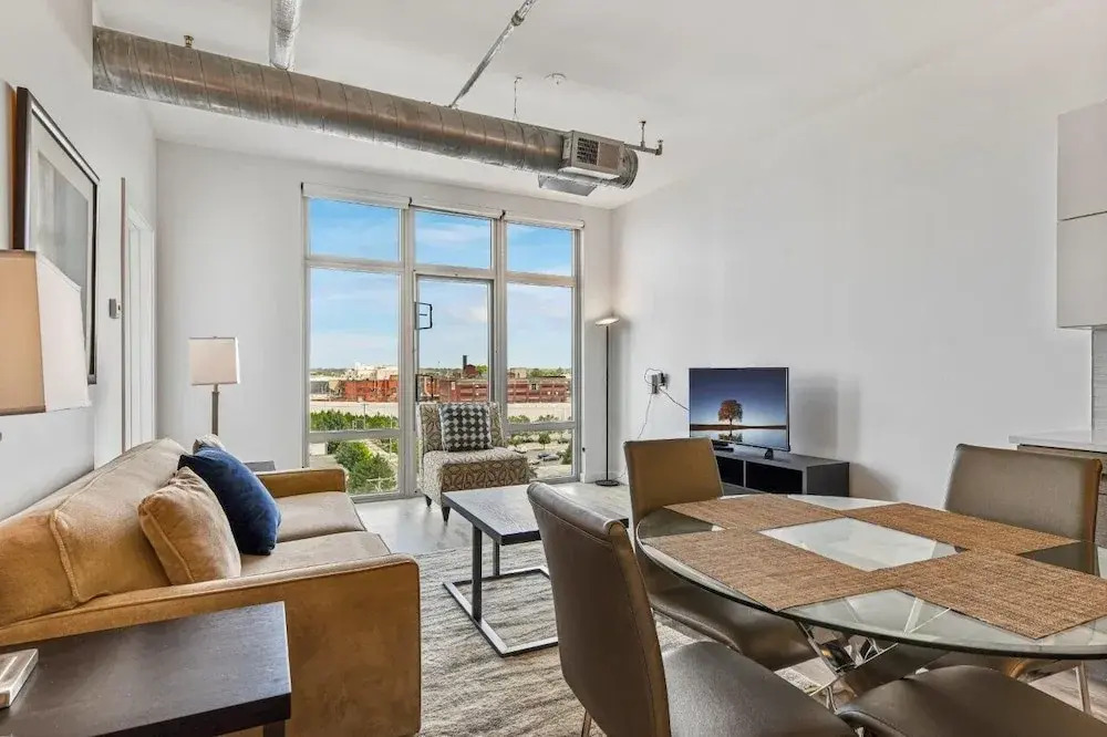 Sunset Boulevard Apartments