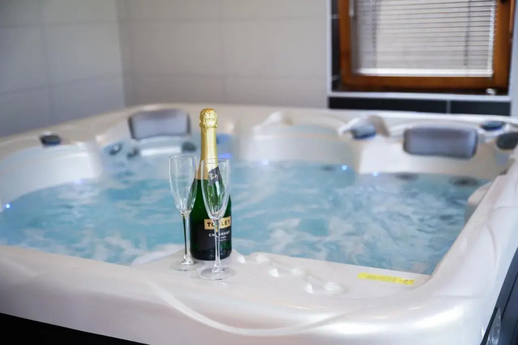 Várkert Deluxe Apartmanház - korlátlan privát wellness