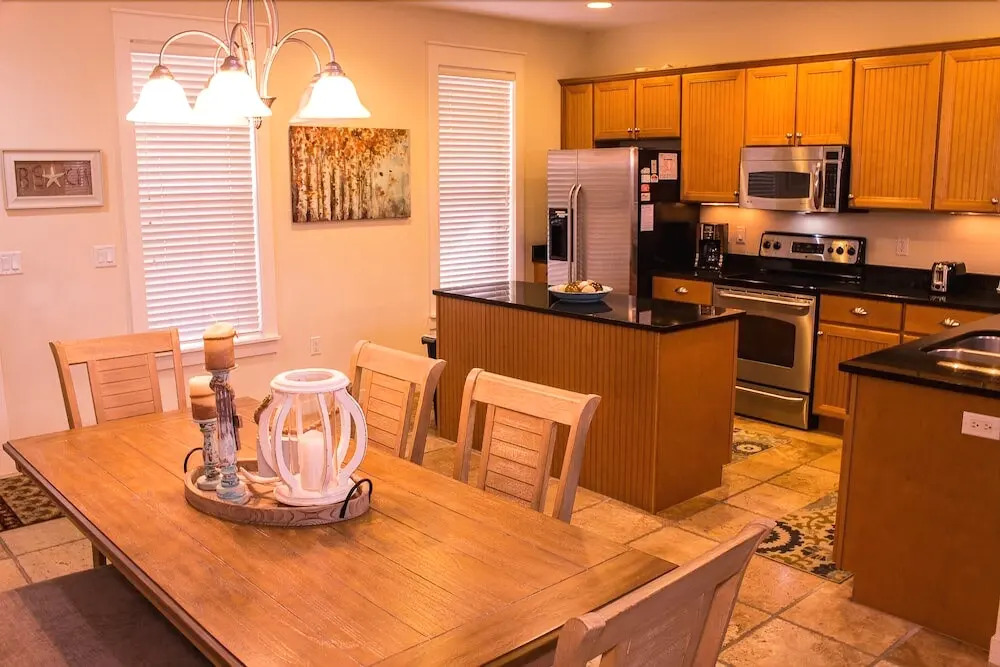 1367 Laurel Grove - 3 Br Home