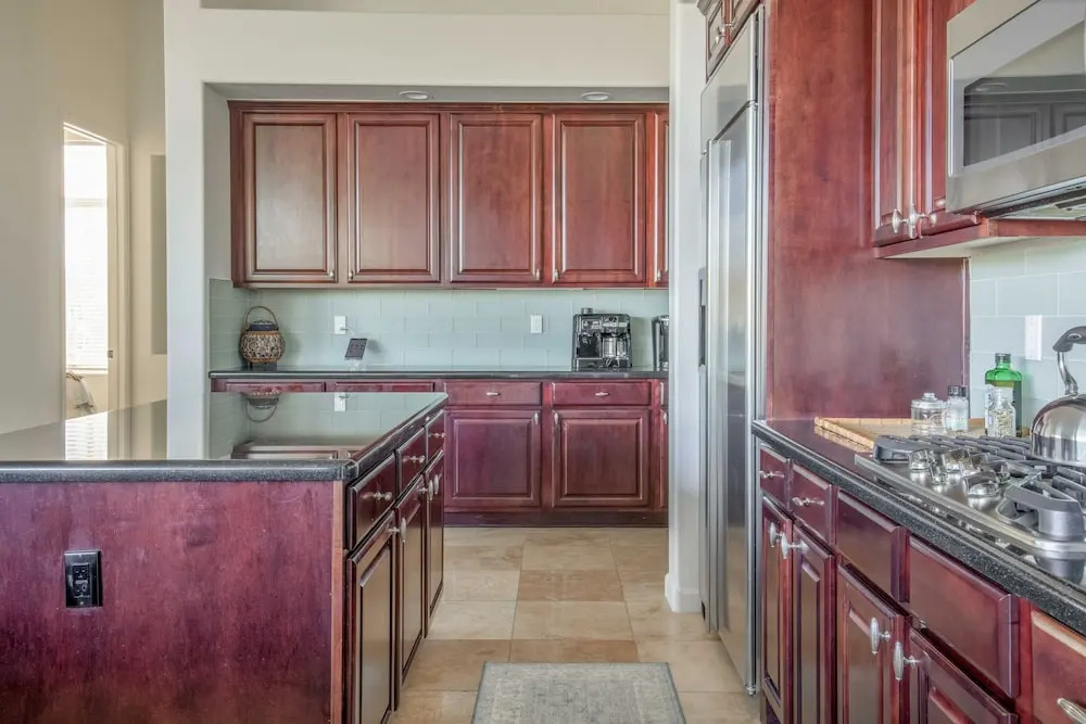 Desert Paradise Home 5 Bedrooms 3 Bathrooms Home