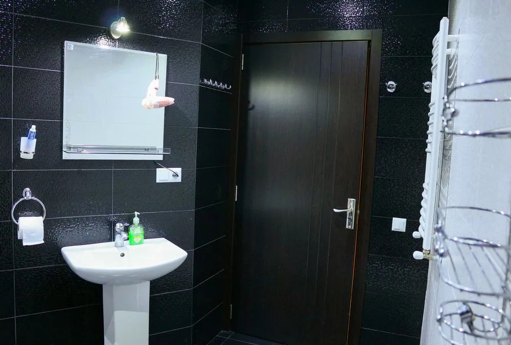 Negini Guest House