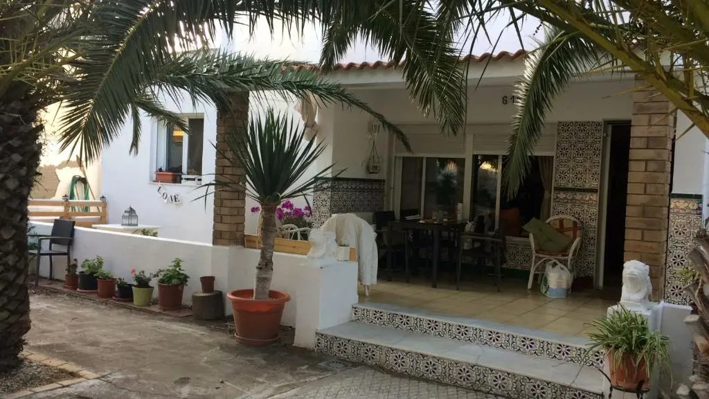 Habitación doble 4 línea playa 2 opciones 1 con baño privado y otra con baño compartido
