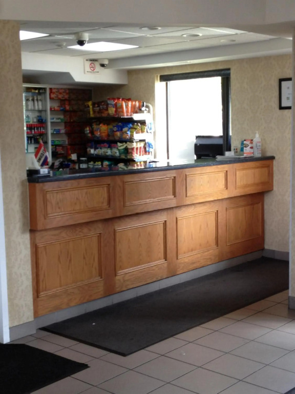 Mississauga Gate Inn