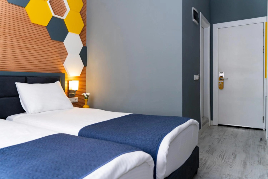 Letstay Hotel