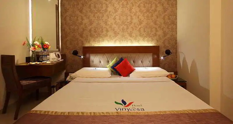 OYO Premium Thane Wagle Industrial Estate