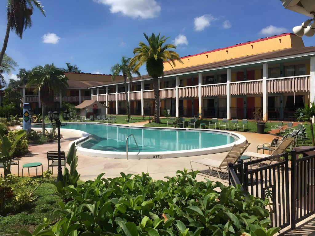 Rodeway Inn Holiday FL