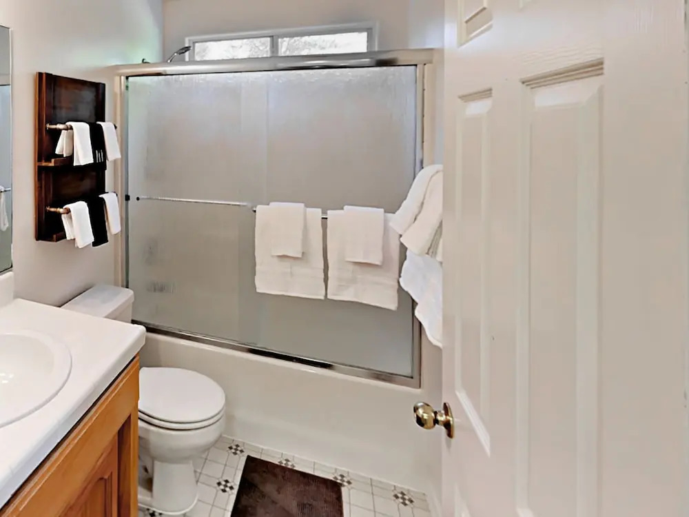 Refined Wine Country Home 3 Bedrooms 2.5 Bathrooms Home