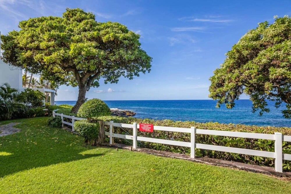 Big Island Royal Seacliff 325 by Coldwell Island Banker Vacations