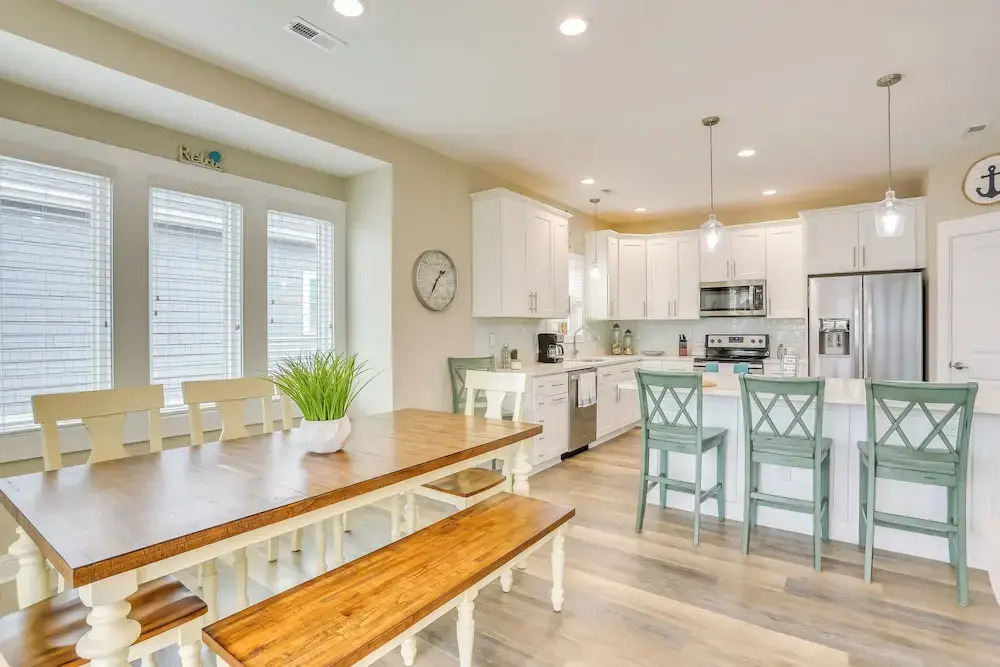 Surf City Home w/ Outdoor Shower: Walk to Beach!