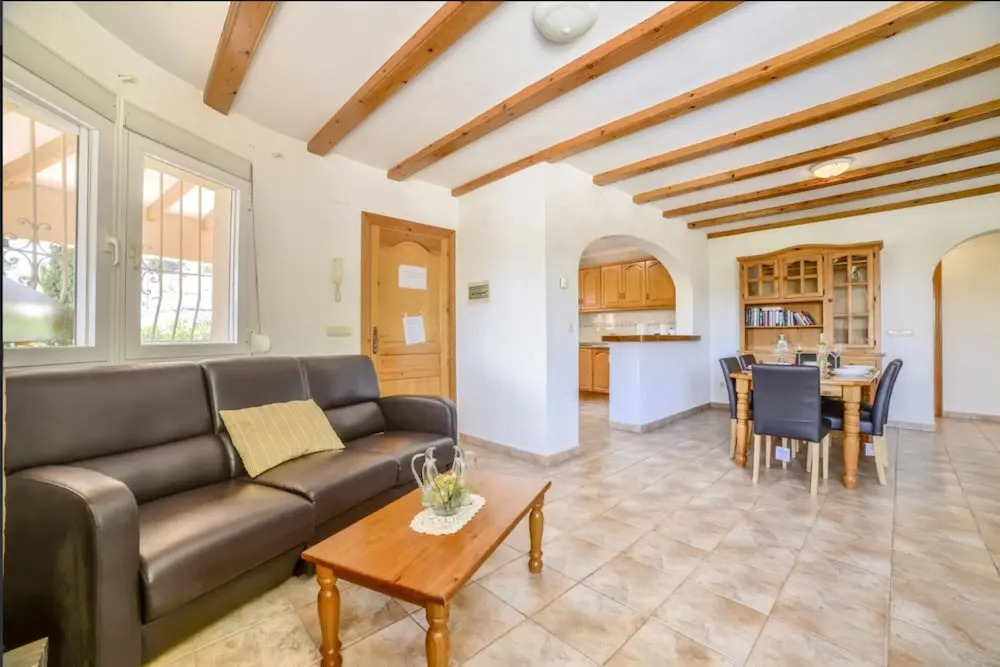 Villa - 5 Bedrooms - 107482