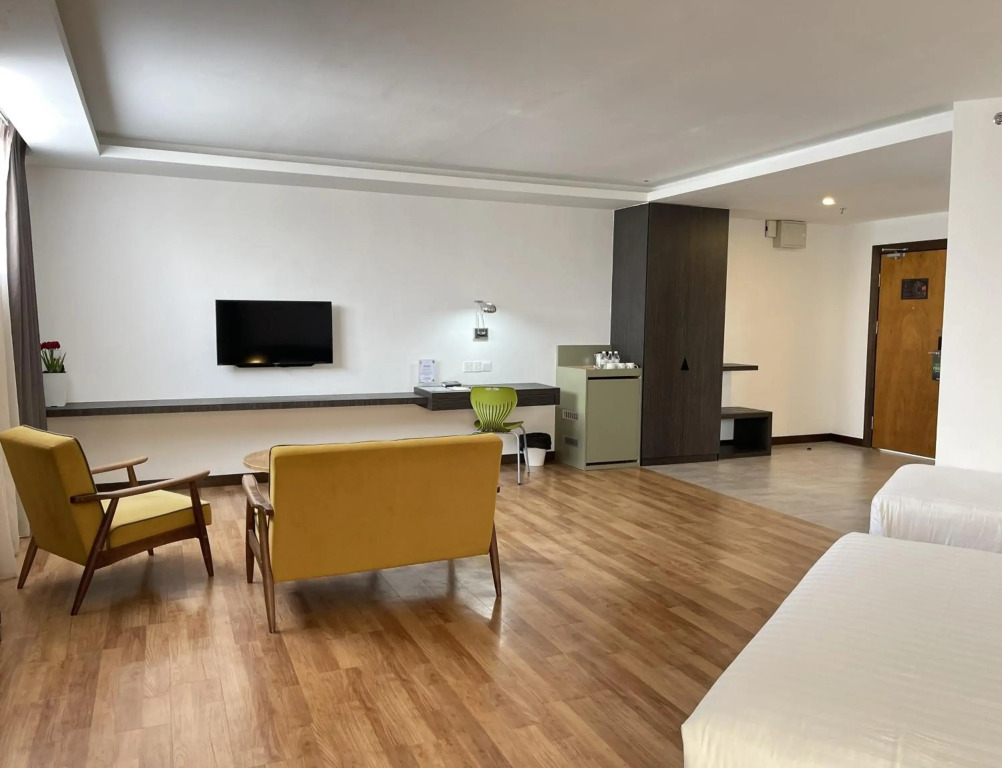 Win Hotel