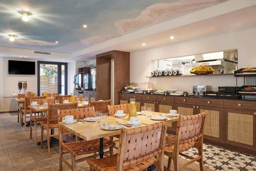 Hotel Restaurant Isidore by Soniho