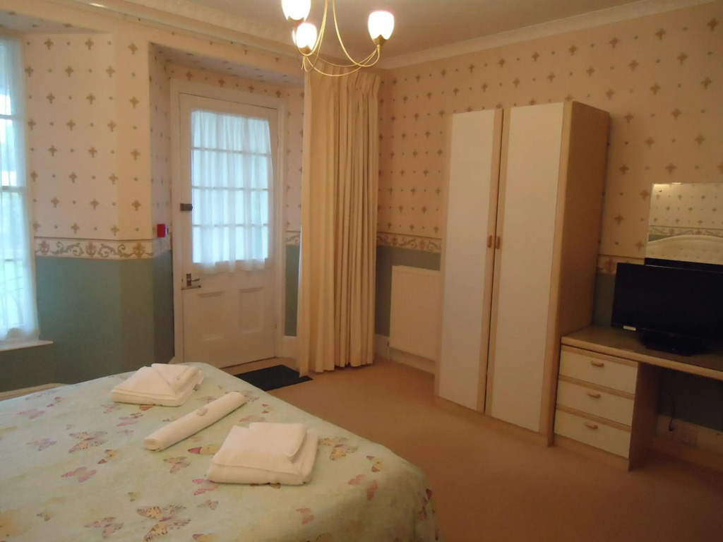Abbey Court Hotel
