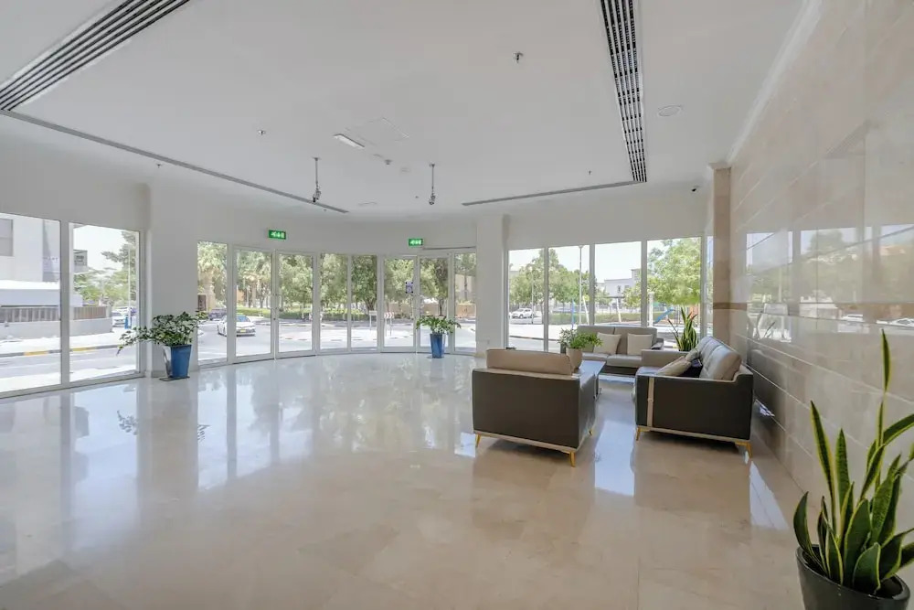 Marco Polo - Spacious Studio Lush View