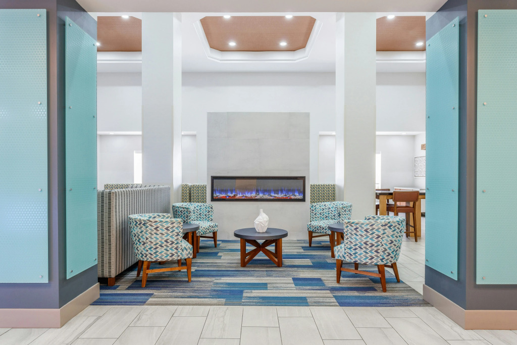 Holiday Inn Express & Suites Williamsburg by IHG