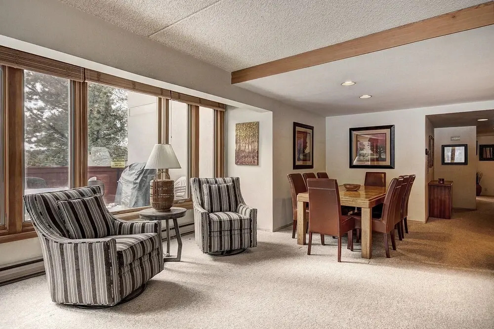 1777 Decatur 2 Bedroom Condo by RedAwning