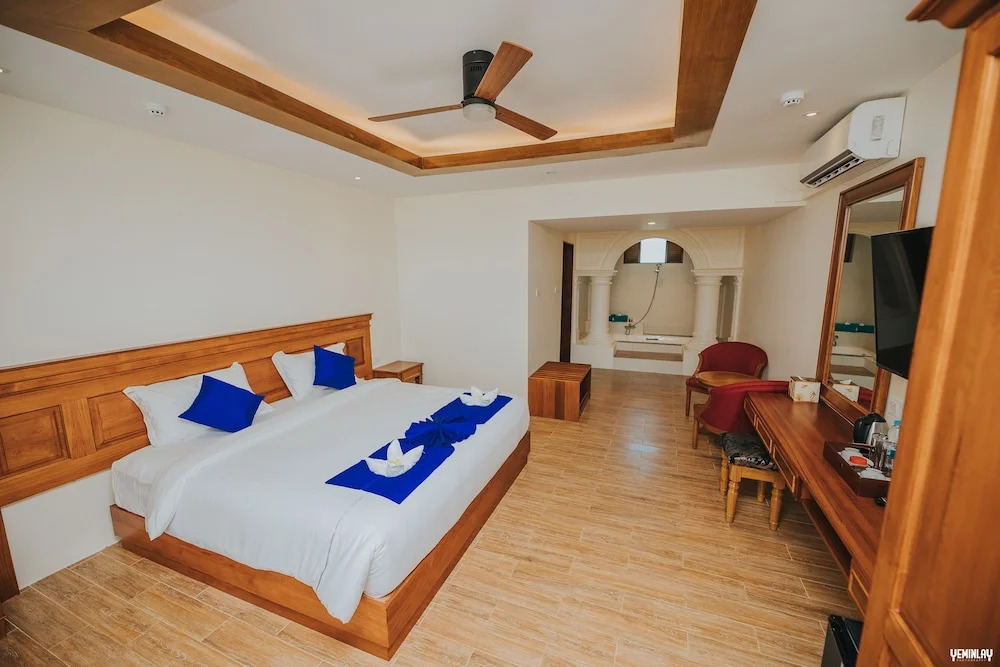 Chaung Tha Lodge