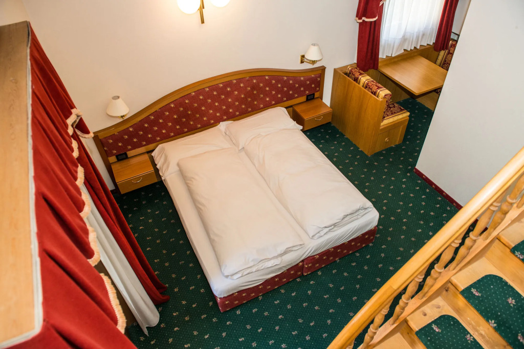 Hotel Alba