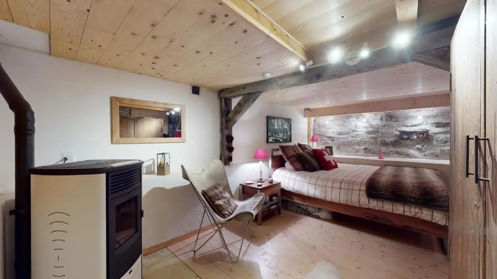 Authentic chalet full of charm, 5min. from Anzère