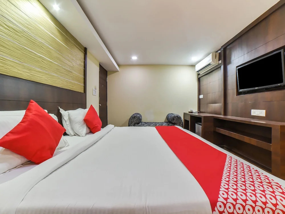 OYO 4668 Hotel Ocean Residency