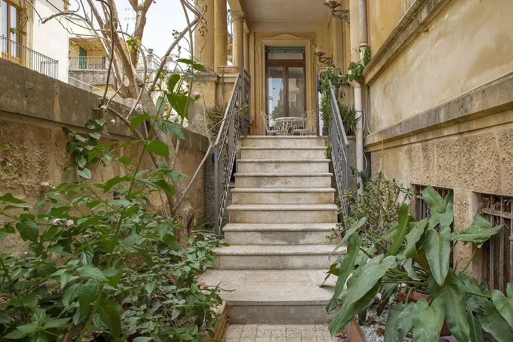 Cavour Apartments by Wonderful Italy