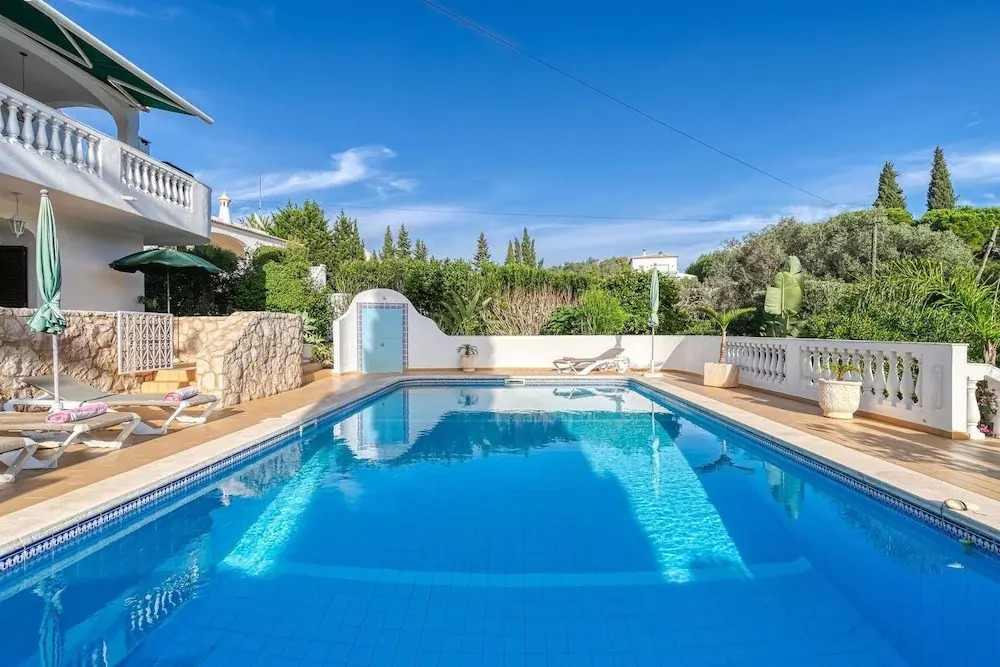 Toupeira Wonderful Well Furnished Villa