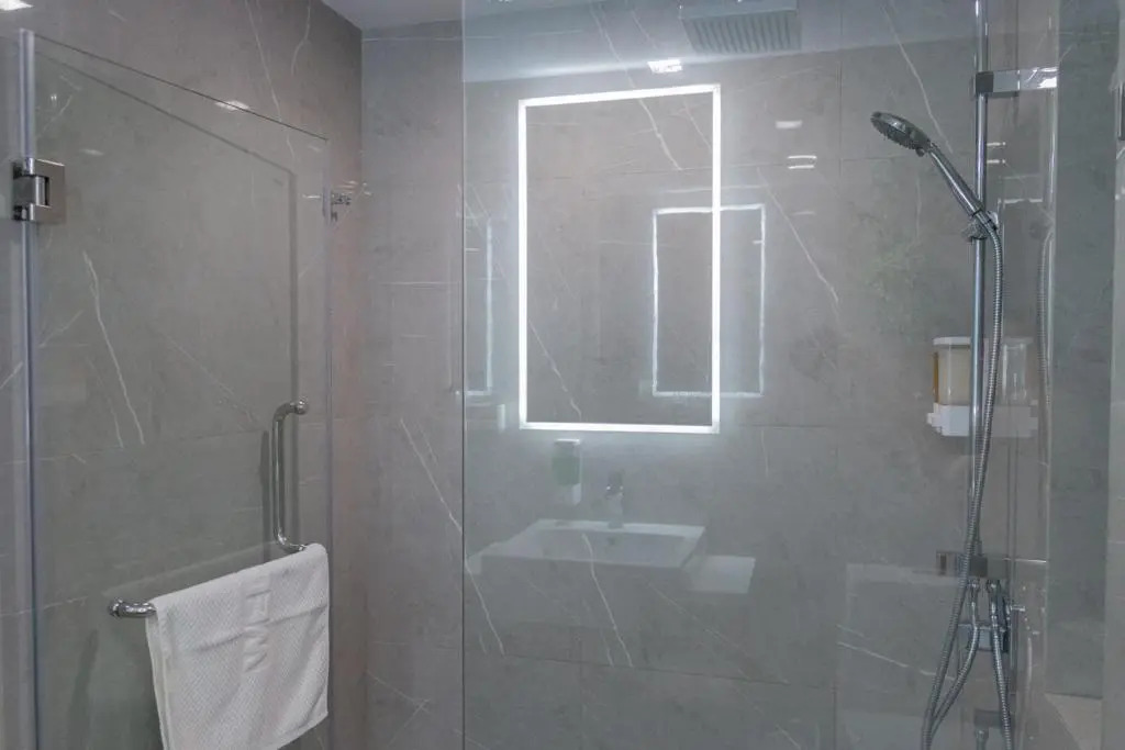 GRAY Studio DusitD2 near the sea FREE WiFi