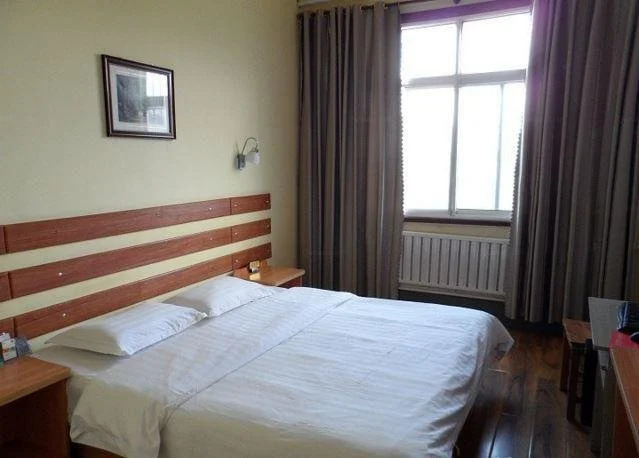 Binzhou Jianing Inn