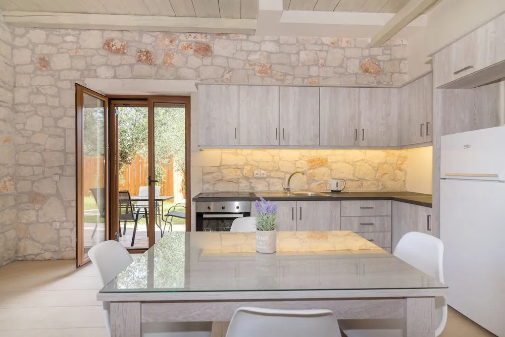 Green Stone Villa