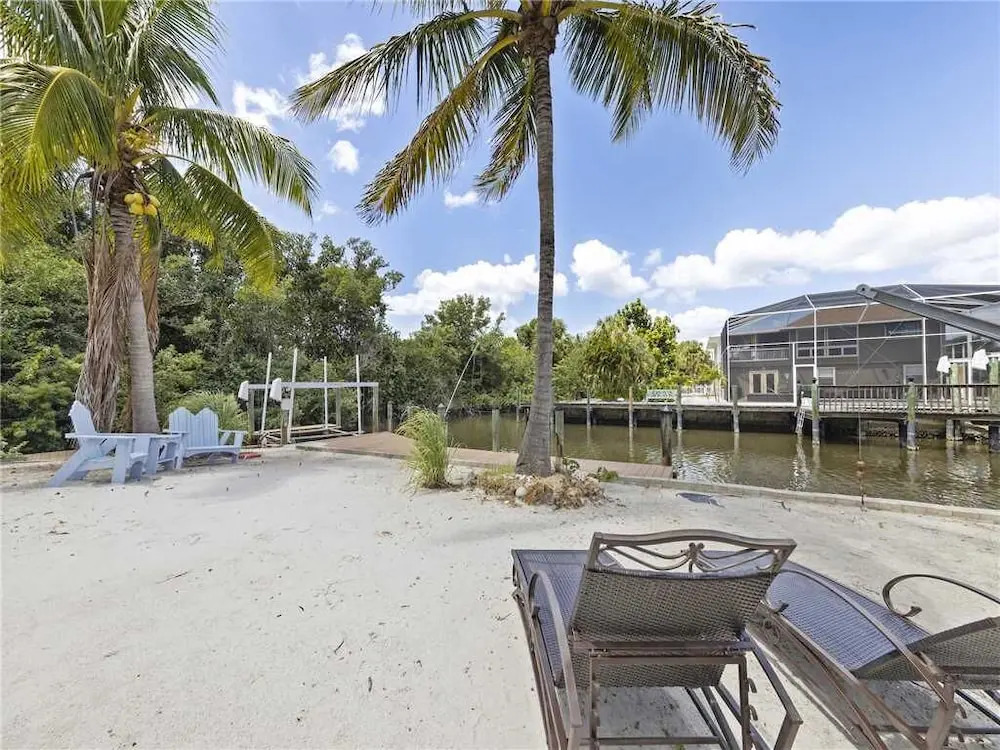 Egret Beach House - Two Bedroom Home