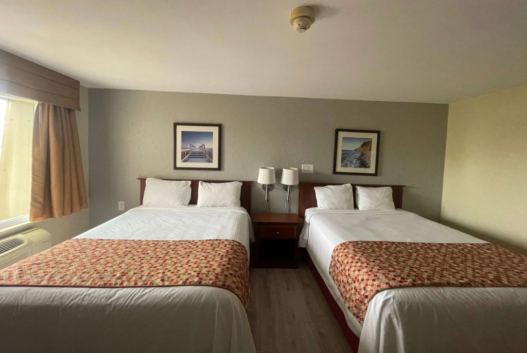 Super 8 by Wyndham Campbellton NB
