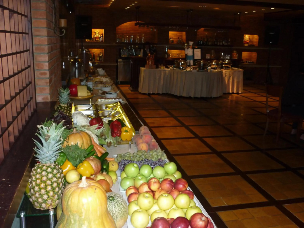 Promenade Hotel