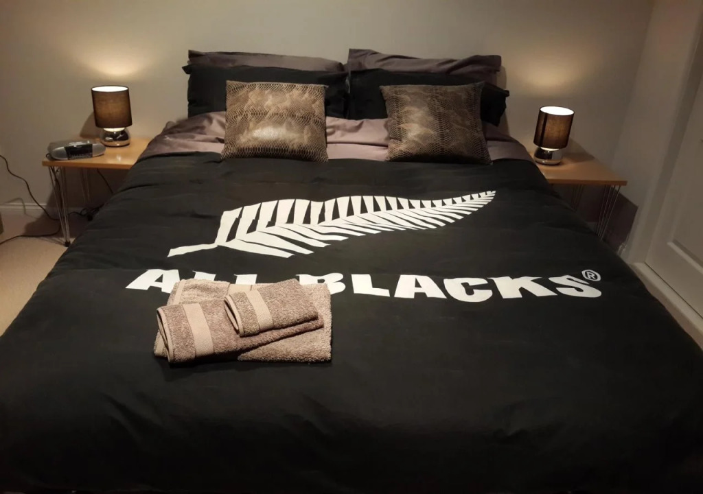 Golden Caves - Bed and Breakfast