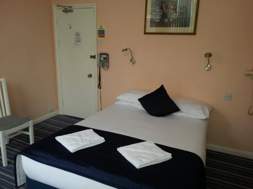 Manor Hotel