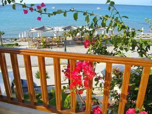 Hotel Paralio