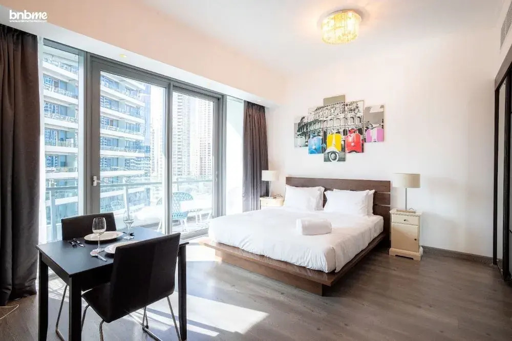 Classic Studio in the of the Marina Bnbmehomes