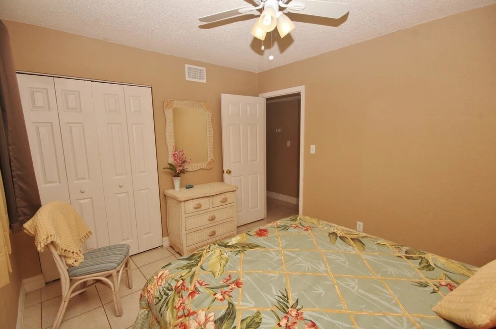 Sea Coast Gardens III 301 Apartment 2