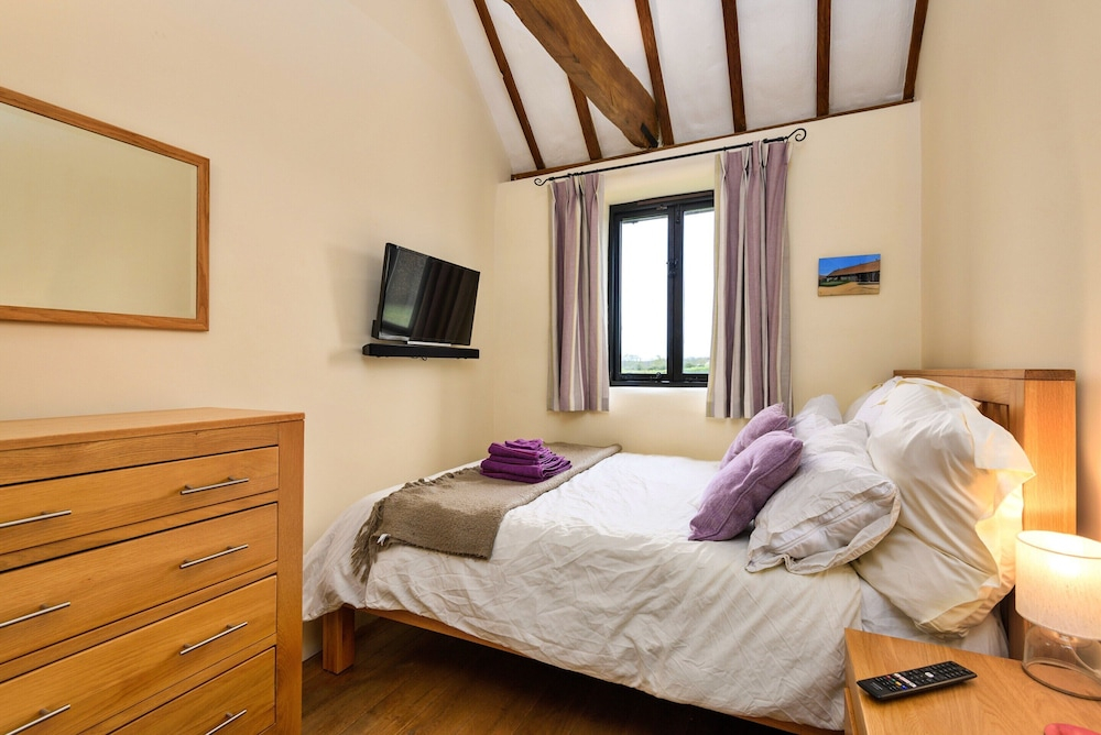 Holiday Home in Kent Near Scenic Parks