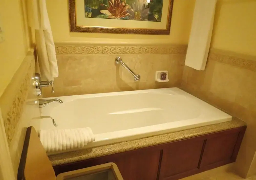 Ritz Carlton Club 3br Residence