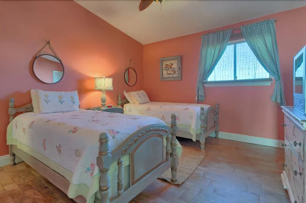 Apollo s Hideaway