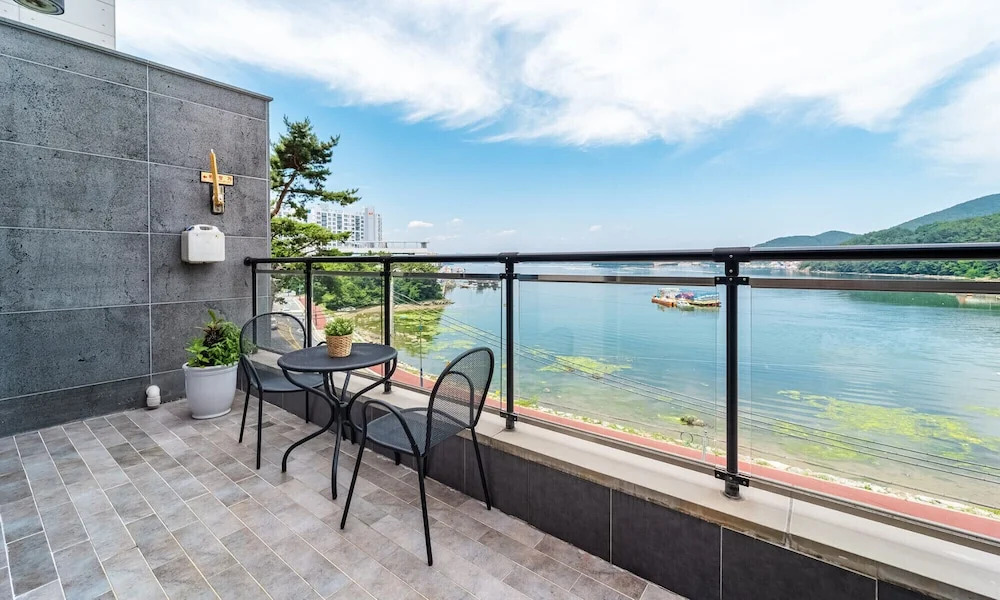 By The Sea Pension