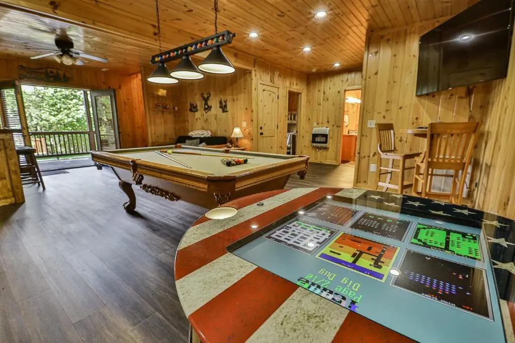 Chateau Relaxeau Breathtaking Spacious Mountain Home on Paved Road