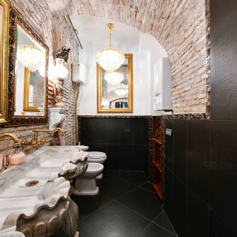 Dolce Vita in Rome With 2 Bedrooms and 1 Bathrooms