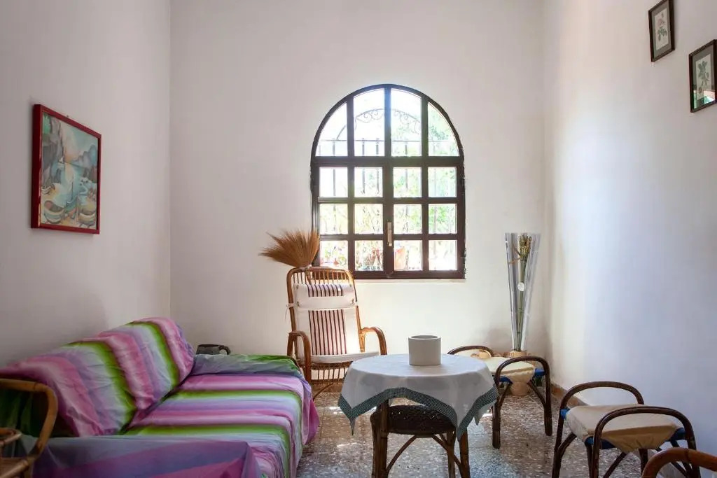 Casa con 3 camere letto e giardino spiaggia m123